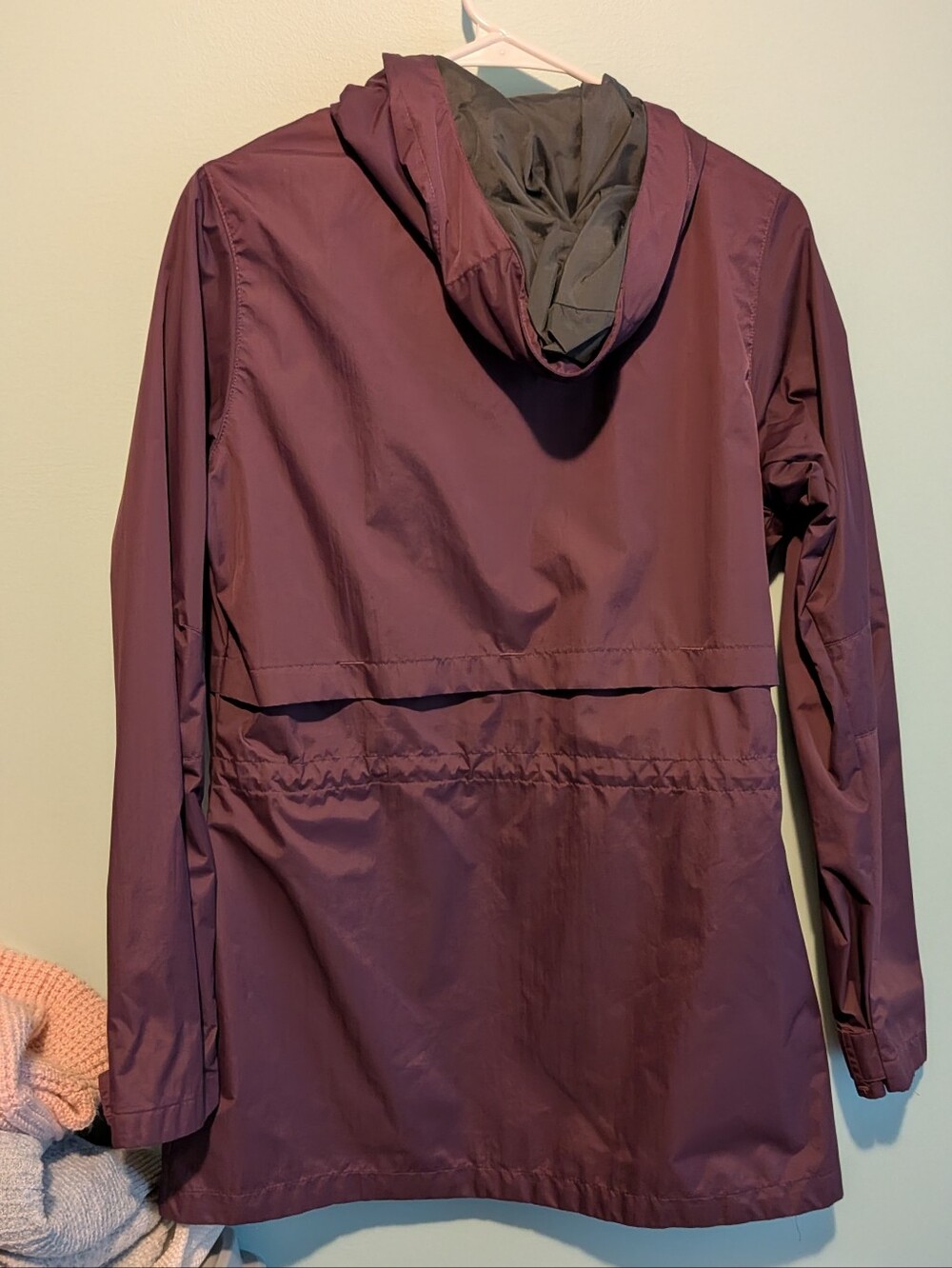 Columbia Women's Deep Purple Hooded Rain Jacket - Picture 2 of 6